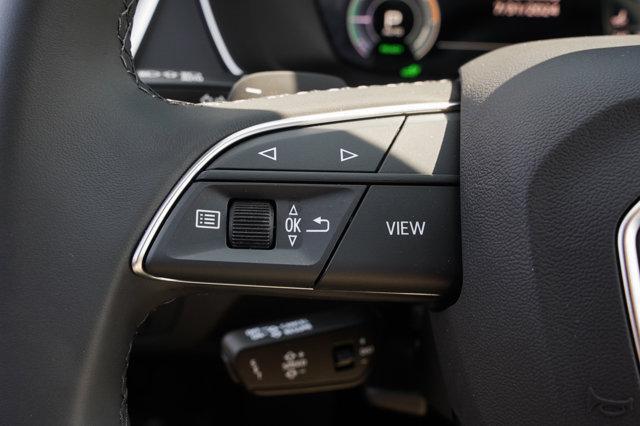 Photo of 2024 Mythos Black Metallic Audi Q5