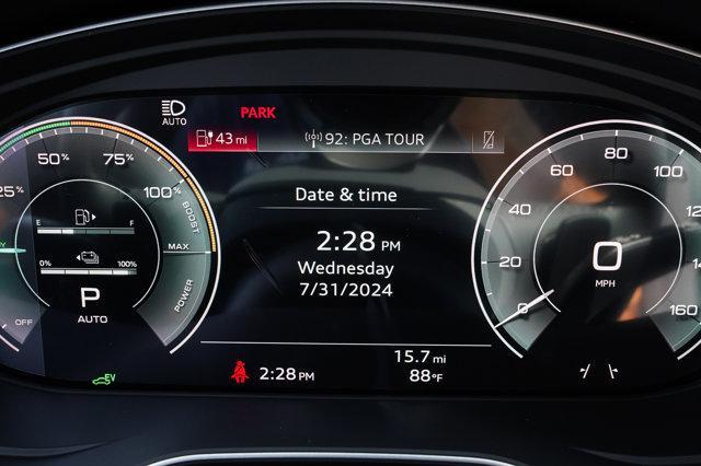 Photo of 2024 Mythos Black Metallic Audi Q5