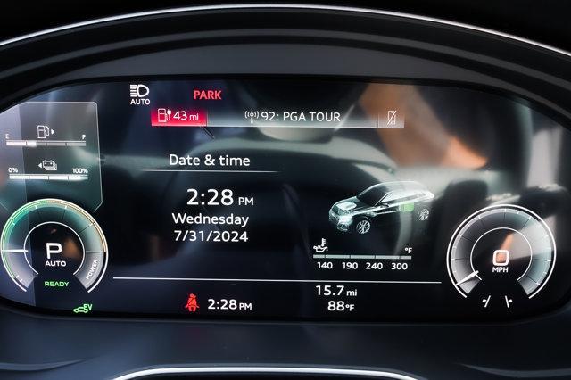 Photo of 2024 Mythos Black Metallic Audi Q5