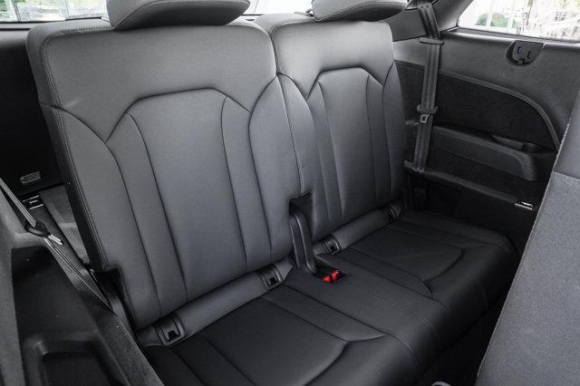 Photo of 2025 Samurai Gray Metallic Audi Q7
