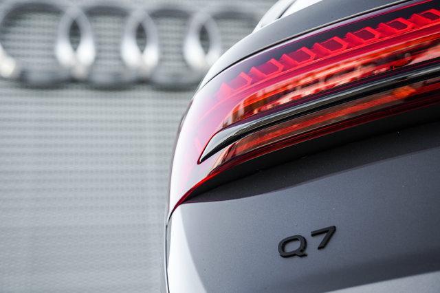 Photo of 2025 Samurai Gray Metallic Audi Q7