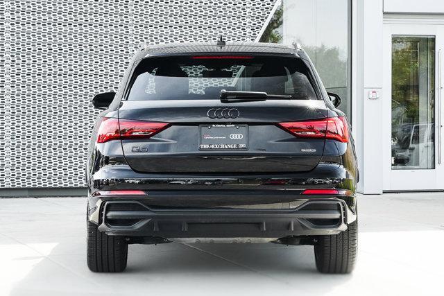 Photo of 2025 Mythos Black Metallic Audi Q3