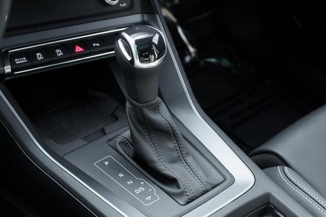 Photo of 2025 Mythos Black Metallic Audi Q3
