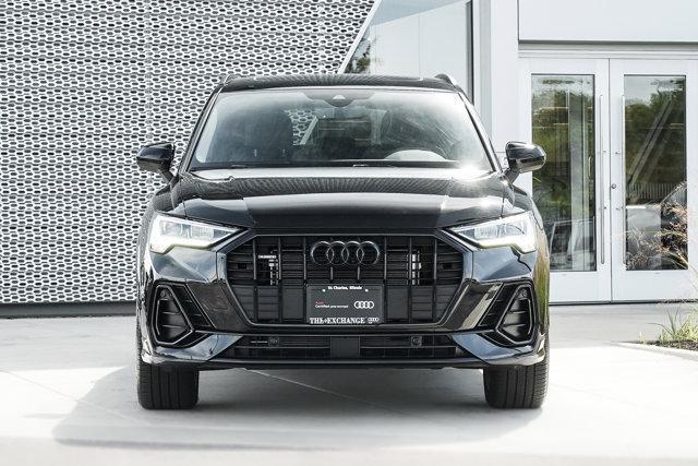Photo of 2025 Mythos Black Metallic Audi Q3