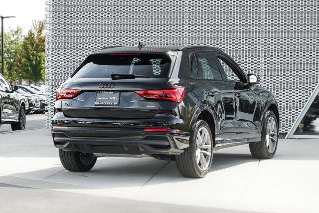 Photo of 2025 Mythos Black Metallic Audi Q3