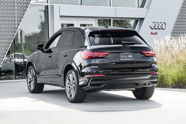 Photo of 2025 Mythos Black Metallic Audi Q3
