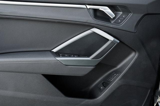 Photo of 2025 Mythos Black Metallic Audi Q3