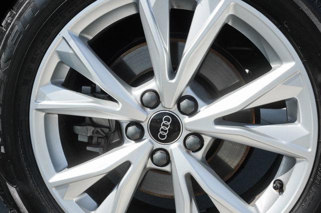 Photo of 2022 Glacier Audi Q3