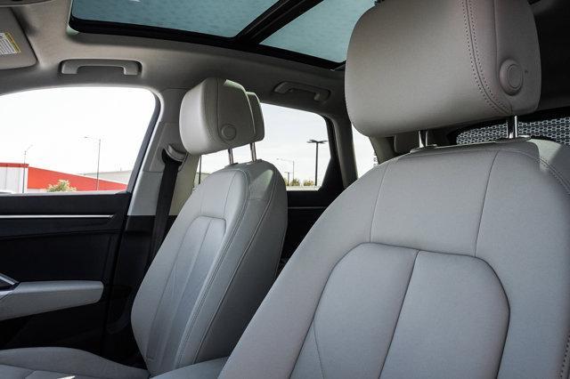 Photo of 2022 Glacier Audi Q3