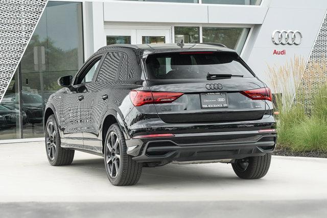 Photo of 2025 Mythos Black Metallic Audi Q3