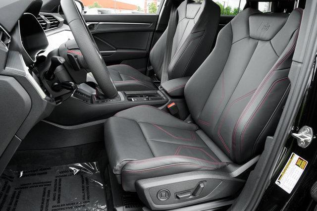 Photo of 2025 Mythos Black Metallic Audi Q3