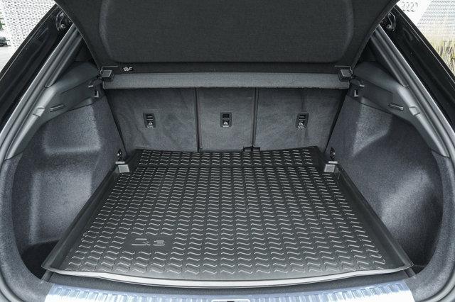 Photo of 2025 Mythos Black Metallic Audi Q3