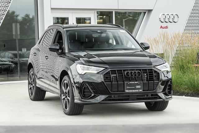 Photo of 2025 Mythos Black Metallic Audi Q3