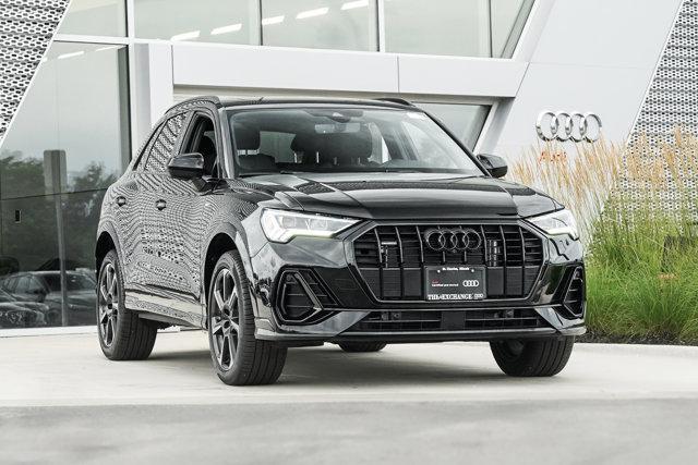 Photo of 2025 Mythos Black Metallic Audi Q3