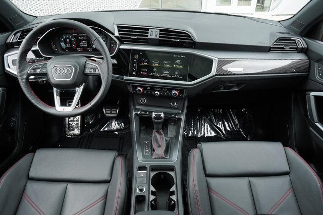 Photo of 2025 Mythos Black Metallic Audi Q3