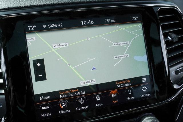 Photo of 2020 Diamond Black Crystal Pearlcoat Jeep Grand Cherokee