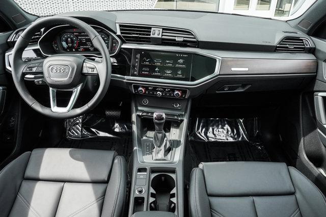 Photo of 2025 Navarra Audi Q3