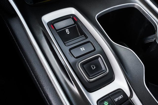 Photo of 2018 Platinum White Pearl Honda Accord