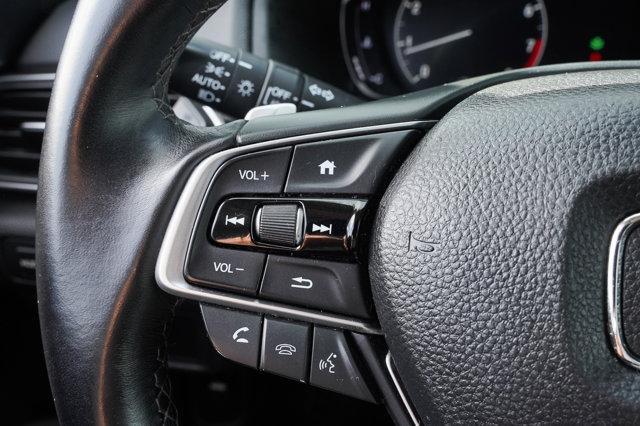 Photo of 2018 Platinum White Pearl Honda Accord