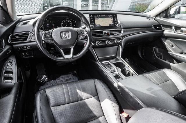 Photo of 2018 Platinum White Pearl Honda Accord