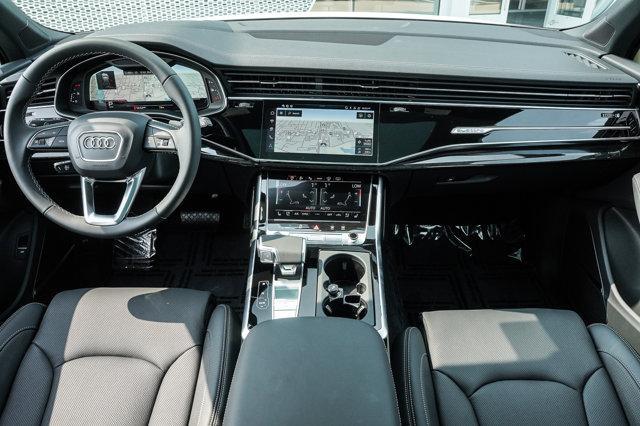 Photo of 2025 Glacier Audi Q7