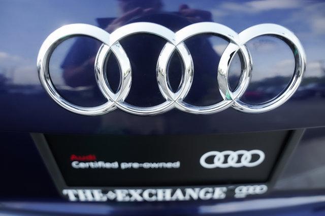 Photo of 2022 Navarra Blue Metallic Audi Q3