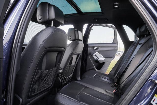 Photo of 2022 Navarra Blue Metallic Audi Q3