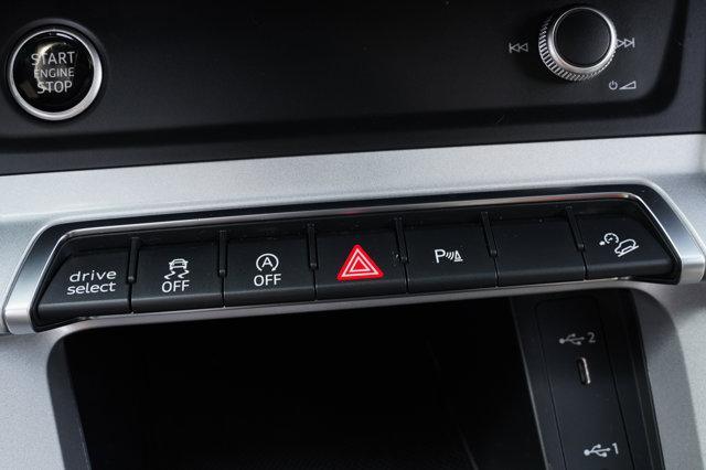 Photo of 2022 Navarra Blue Metallic Audi Q3