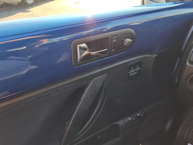 Photo of 2008 Blue Volkswagen New Beetle