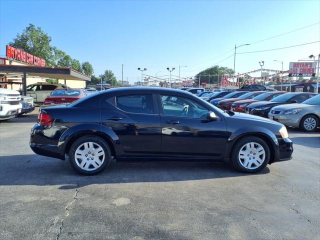 Photo of 2014 True Blue Pearlcoat Dodge Avenger