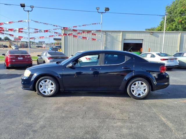 Photo of 2014 True Blue Pearlcoat Dodge Avenger