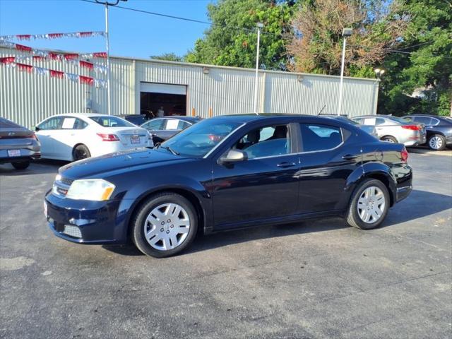 Photo of 2014 True Blue Pearlcoat Dodge Avenger