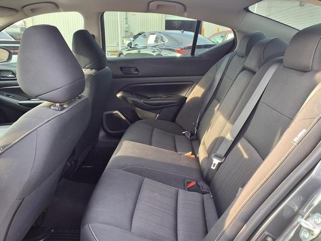 Photo of 2024 Gun Metallic Nissan Altima