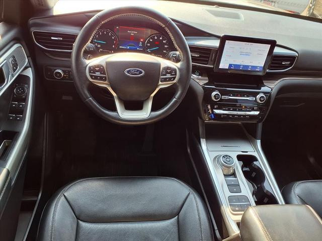 Photo of 2021 Gray Ford Explorer