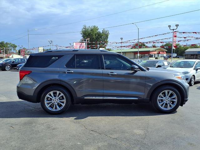 Photo of 2021 Gray Ford Explorer