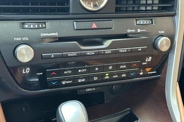 Photo of 2022 Atomic Silver Lexus RX 350
