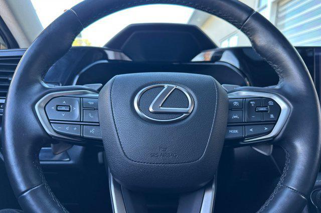 Photo of 2024 Atomic Silver Lexus NX 250