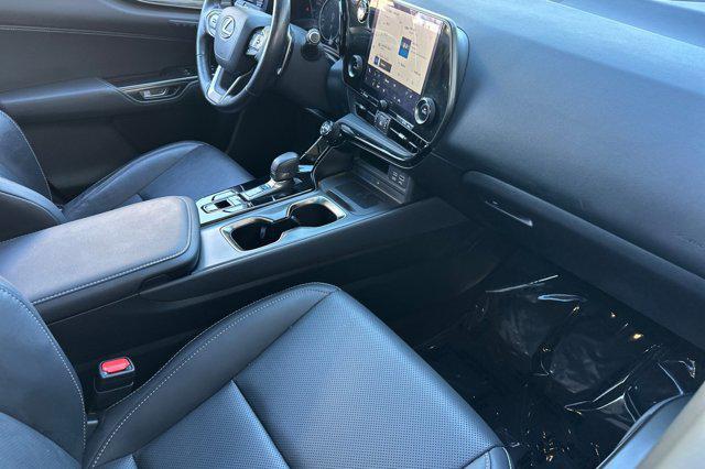 Photo of 2024 Atomic Silver Lexus NX 250