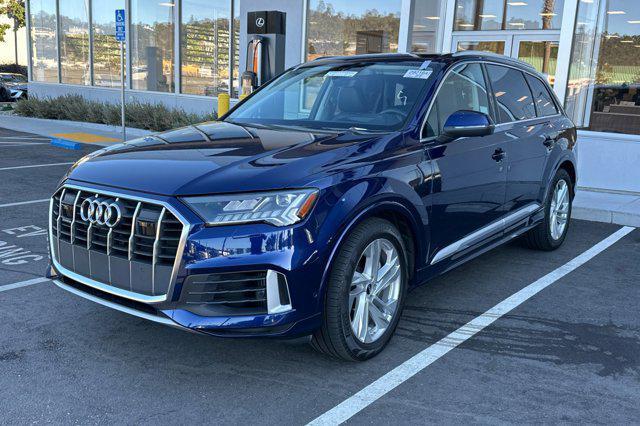 Photo of 2022 Navarra Blue Metallic Audi Q7