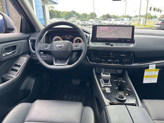 Photo of 2025 Boulder Gray Pearl Nissan Rogue