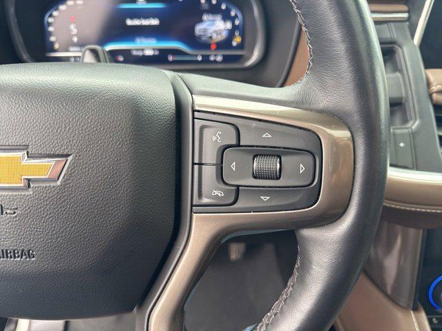 Photo of 2023 Iridescent Pearl Tricoat Chevrolet Suburban