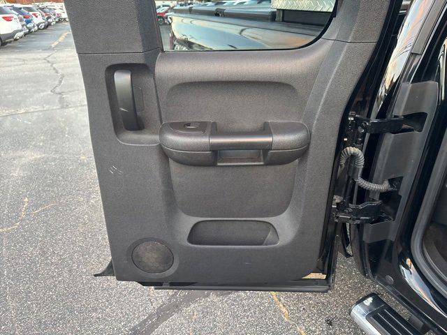 Photo of 2013 Black Chevrolet Silverado 2500