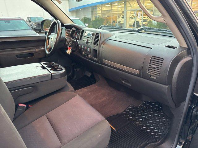Photo of 2013 Black Chevrolet Silverado 2500