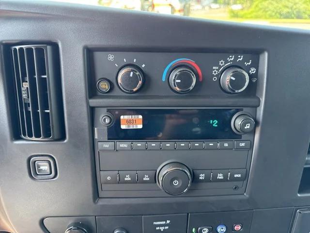 Photo of 2025 Summit White Chevrolet Express 2500