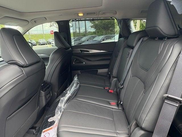 Photo of 2026 Warm Titanium INFINITI QX60