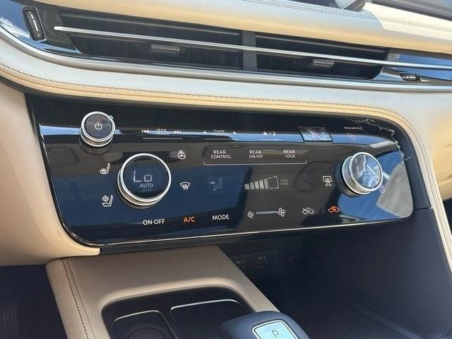 Photo of 2025 Diamond Black INFINITI QX60