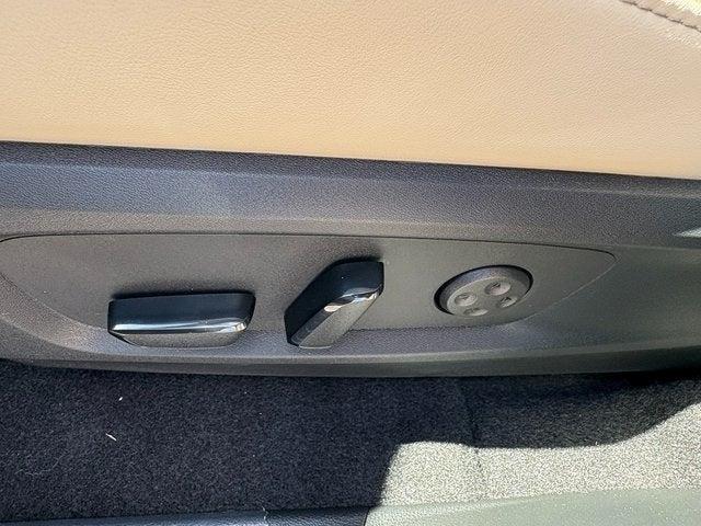 Photo of 2025 Diamond Black INFINITI QX60