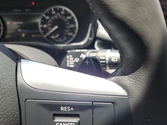 Photo of 2022 Glacier White INFINITI QX60