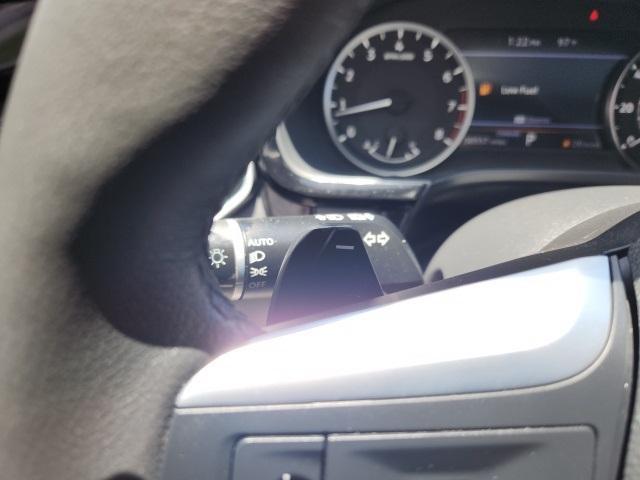 Photo of 2022 Glacier White INFINITI QX60