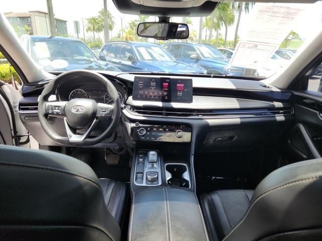 Photo of 2022 Glacier White INFINITI QX60